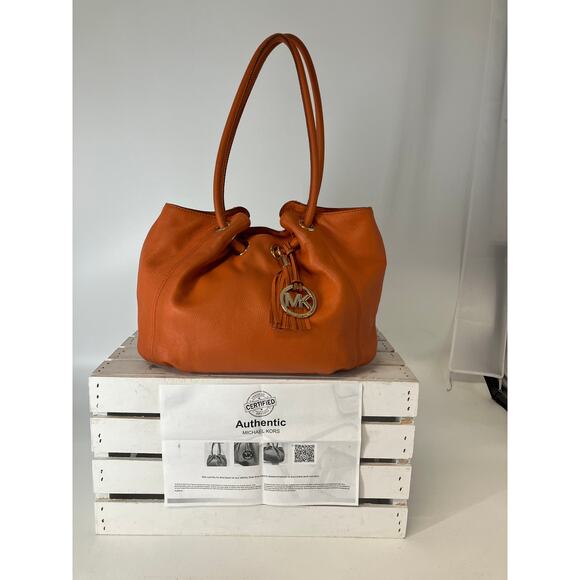 MICHAEL KORS, LARGE ORANGE PEBBLED LEATHER SHOUDLER BAG - Picture 1 of 16